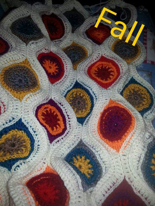 Retro Ornament Crochet Blanket